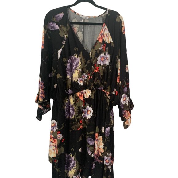 white birch Dresses & Skirts - White Birch  floral faux wrap dress size 2XL in black